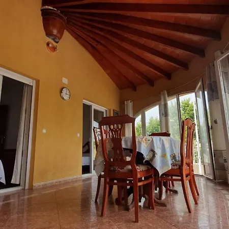 Villa Confortable At Only 100 Meter From The Beach, Supermarkets And The Restaurants Calpe