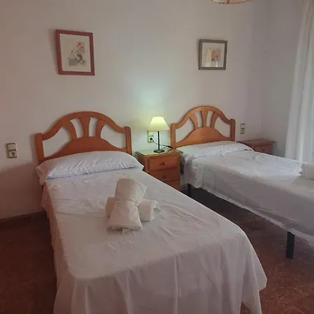 Confortable At Only 100 Meter From The Beach, Supermarkets And The Restaurants