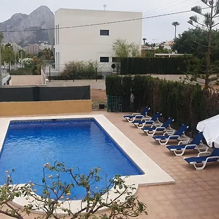 Villa Confortable At Only 100 Meter From The Beach, Supermarkets And The Restaurants *